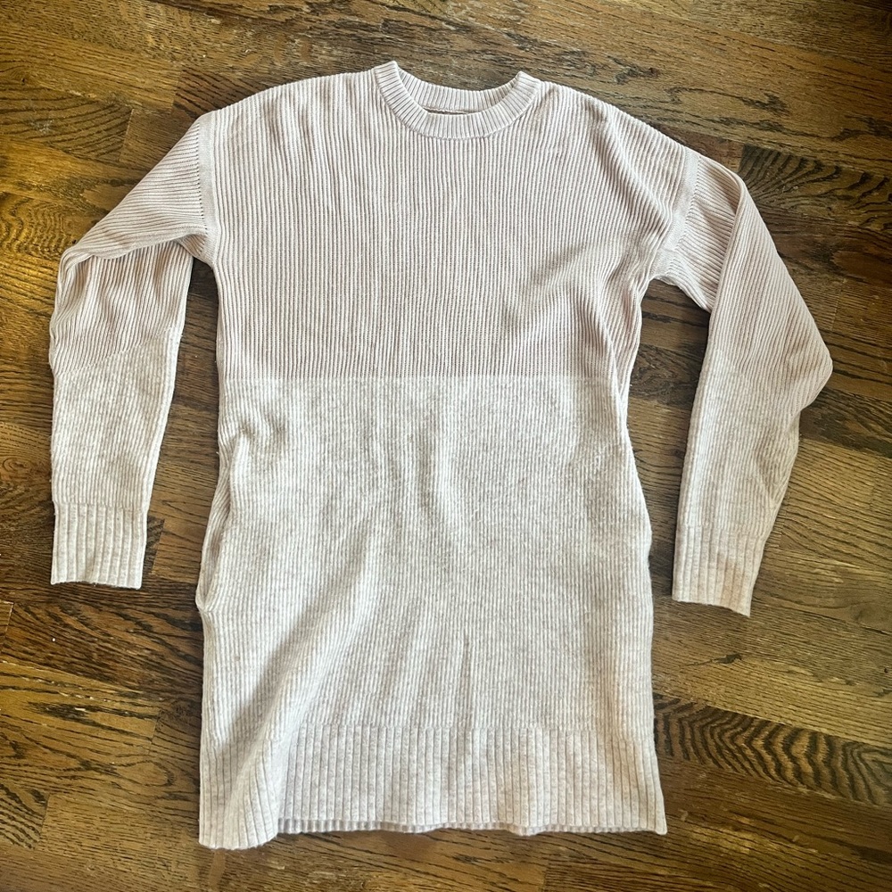 Lululemon long sleeve sweater